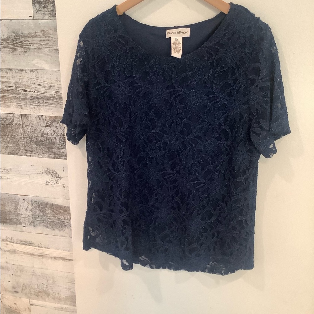 5 for $15 Navy Short Sleeve Lined Lace Top xl